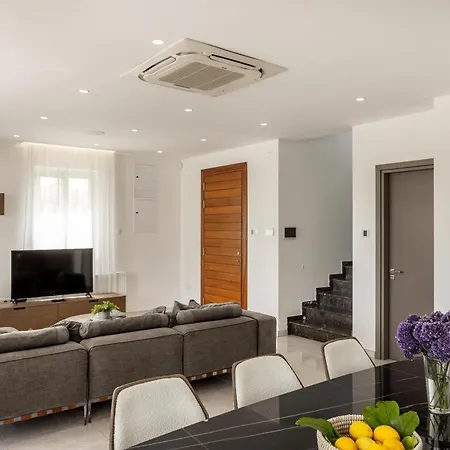 Villa Heaven 3 *